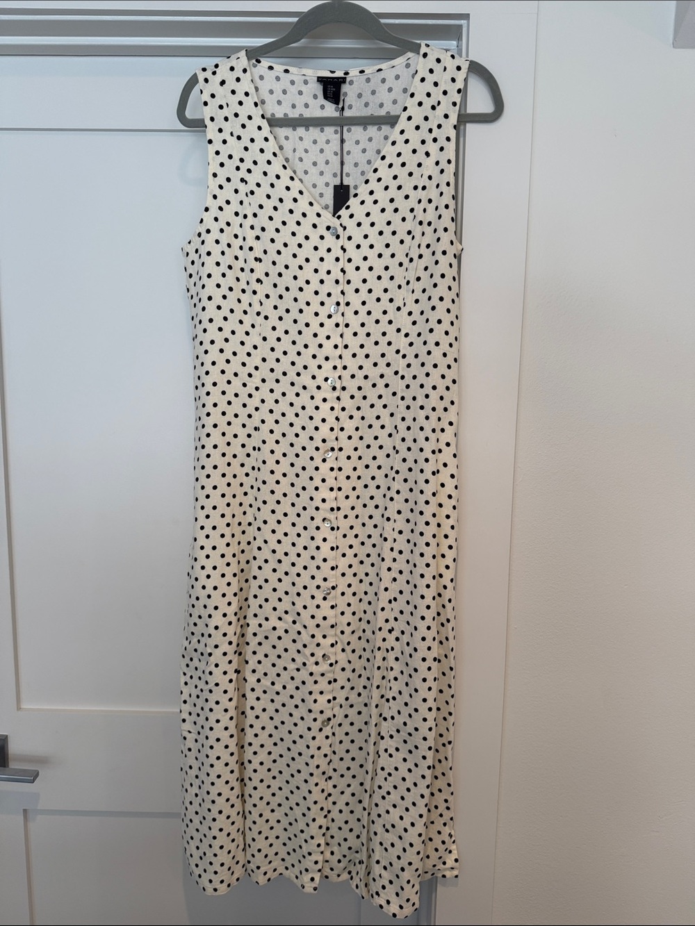Sleeveless Polka Dot Button-Front Midi Dress - Cream with Black Dots